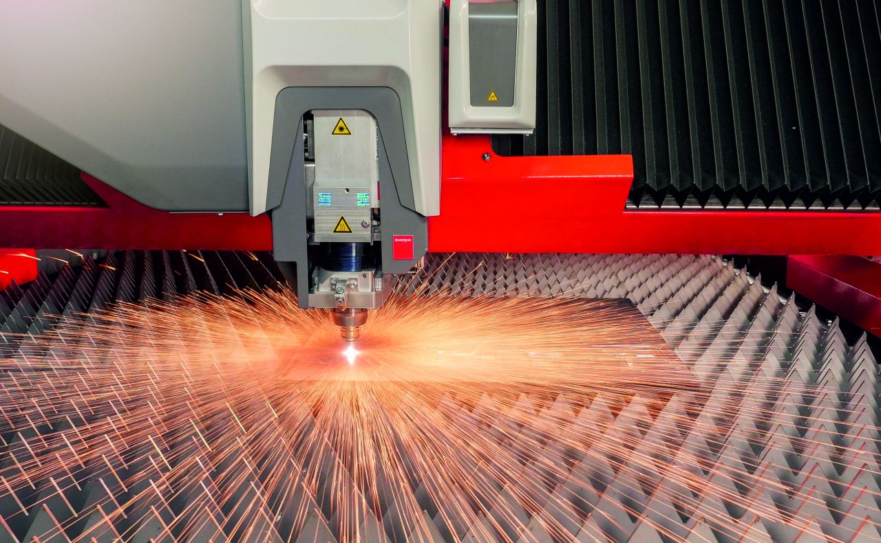 Laser cutting machine, Powerful