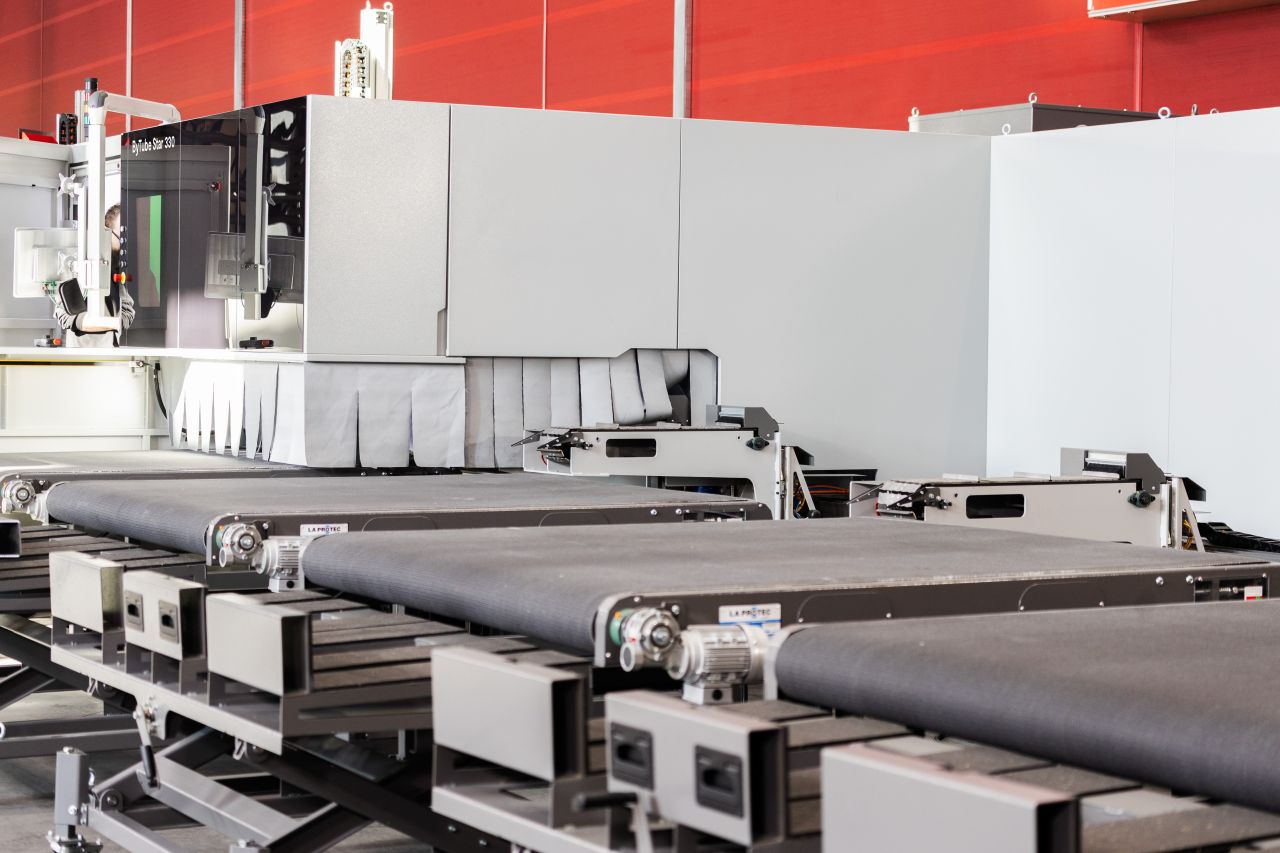 ByTube Star 330 Conveyor in unloading area