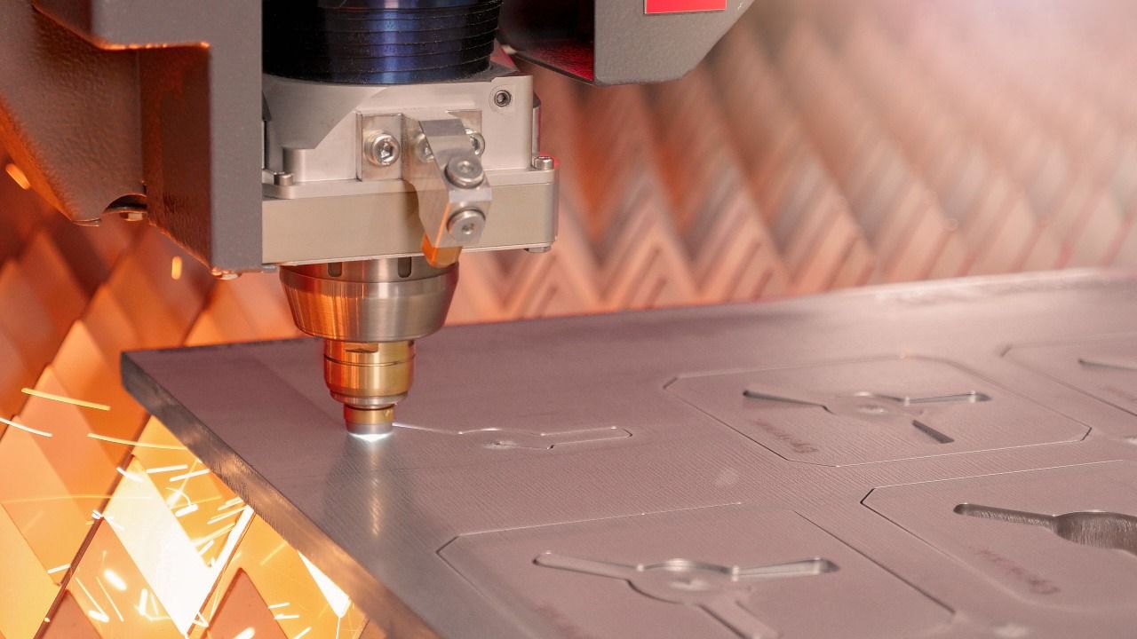 Laser cutting machine: Cutting head