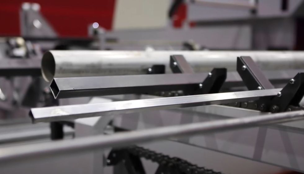 FL 170 3D Laserschneiden Rohr: Faser Laser für alle Formen