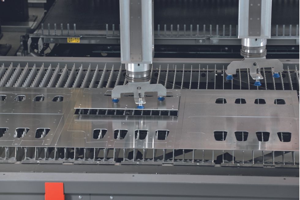BySort grippers removing cut parts from a sheet metal