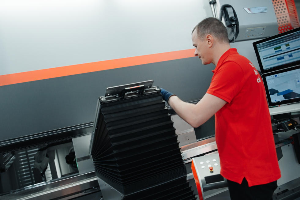 Xpert Pro Electric Sheet Follower