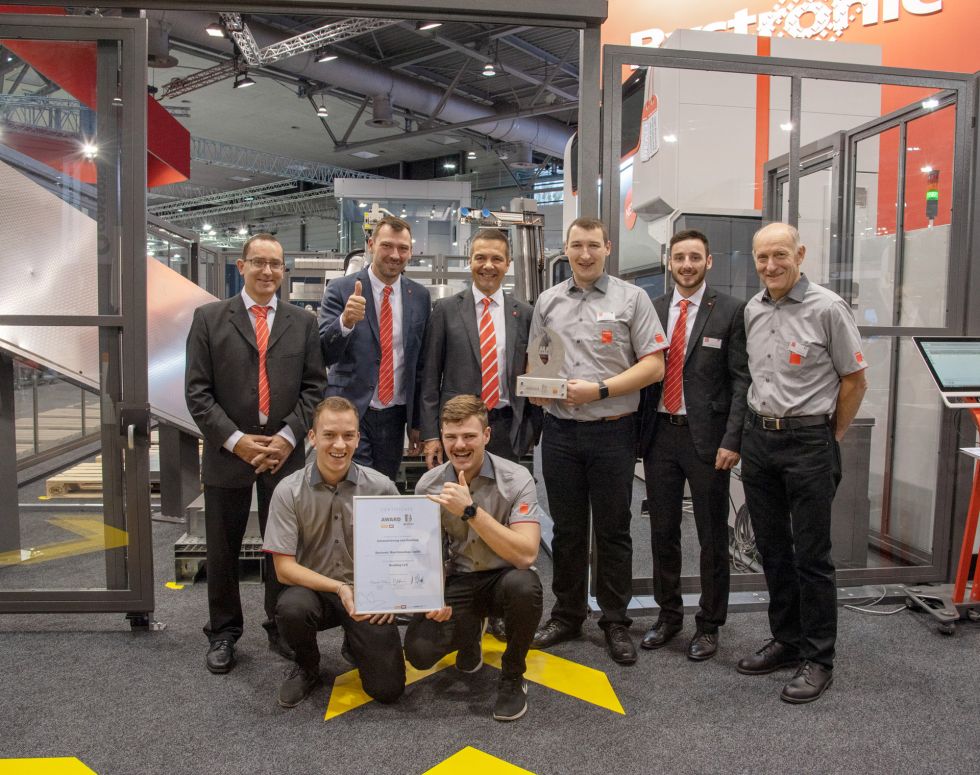 At the EuroBLECH 2018 the Bending Cell received the MM Award in the automation and handling category.