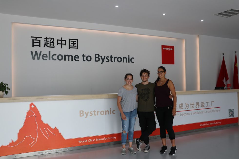 Exchange project China! Having completed their apprenticeship at Bystronic, the young professionals Alicia Rodriguez, Janosh Ingold, and Kimberly Hüsser are looking forward to new challenges at our location in Tianjin.