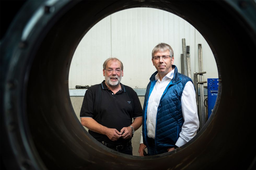 Die Geschäftsführer Wilfried Langen und Franz Langen setzen seit 20 Jahren auf Schneidtechnologie von Bystronic.