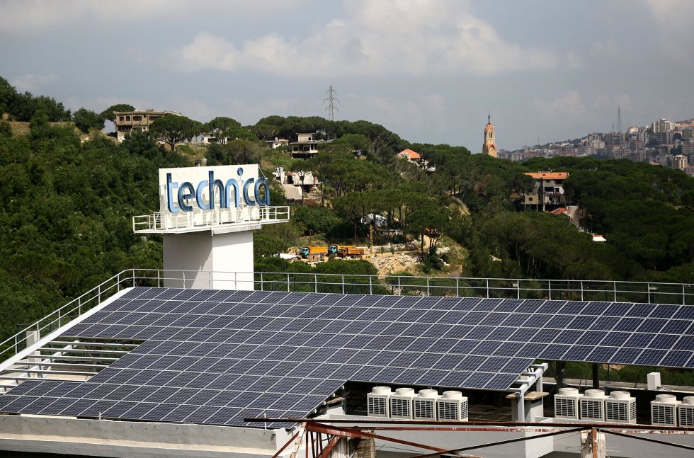Technica befindet sich in der Stadt Bikfaya im Libanon. Auch hier ist die Zeit nicht stehen geblieben und so wurde das ganze Dach mit Solarpanels ausgerüstet.