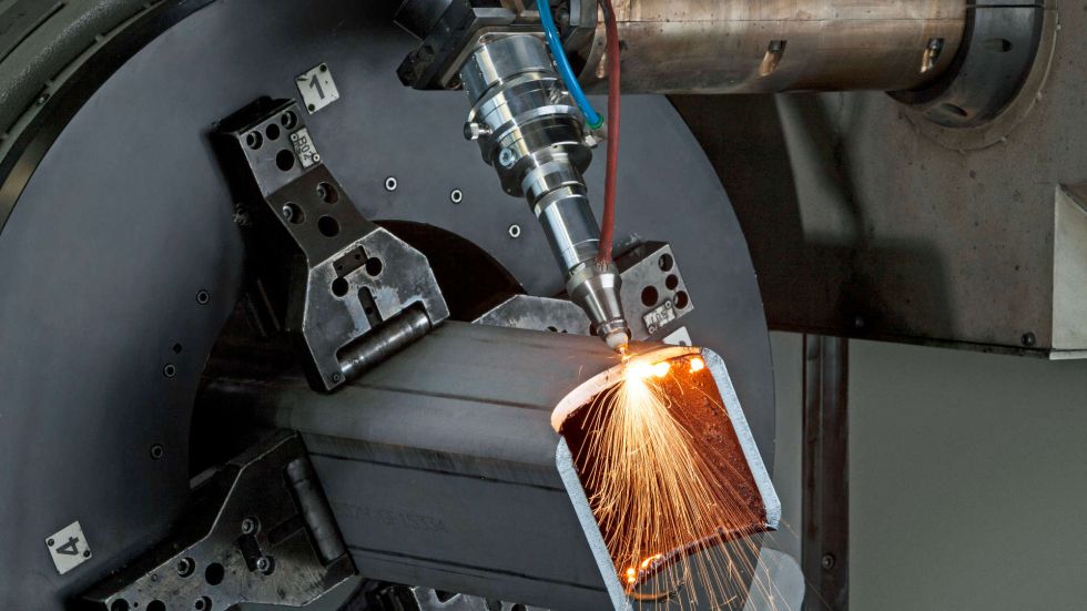 Die lasergestützte Bearbeitung von Rohren und Profilen eröffnet ein nahezu unbegrenztes Fertigungsspektrum für Bauteile und einzigartige Gestaltungsmöglichkeiten.