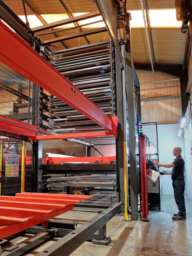 Feeding the ByStar Fiber at Dromone Engineering is a 5.54 metre high storage and handling system for 4 metre by 2 metre sheet. It accommodates 96 tonnes of material in its 17 locations when fully stocked.