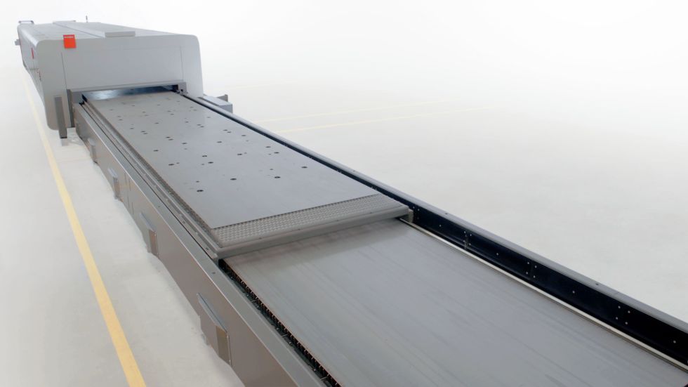 More sheet metal, more parts: The 12-meter format increases productivity, because large metal sheets allow the cut parts to be nested more efficiently.