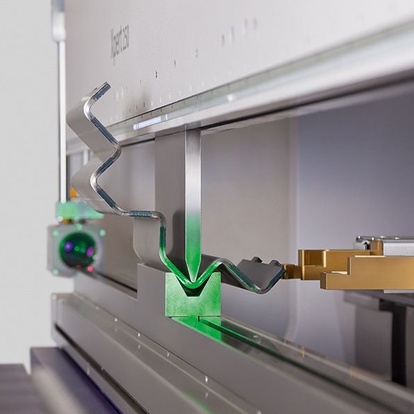 Figure 6 
An advanced camera-based safety system is useful in maintaining point-of-operation safety and ensuring the right tooling is loaded for the job by reading the tip of the tool prior to the operation beginning.