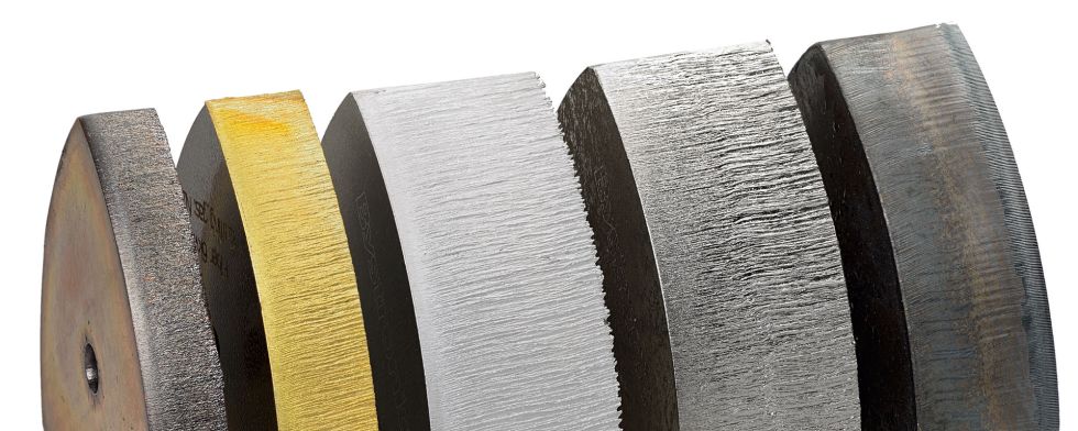 High-quality cuts in sheet metal thicknesses up to 30 millimeters: made possible thanks to the Power Cut Fiber option.